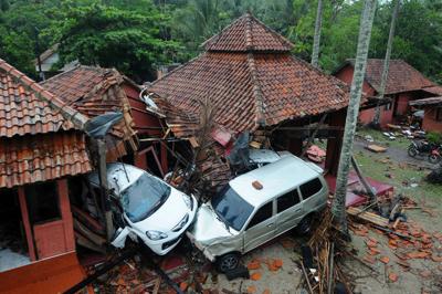 indonesia_tsunami2_afp.jpg