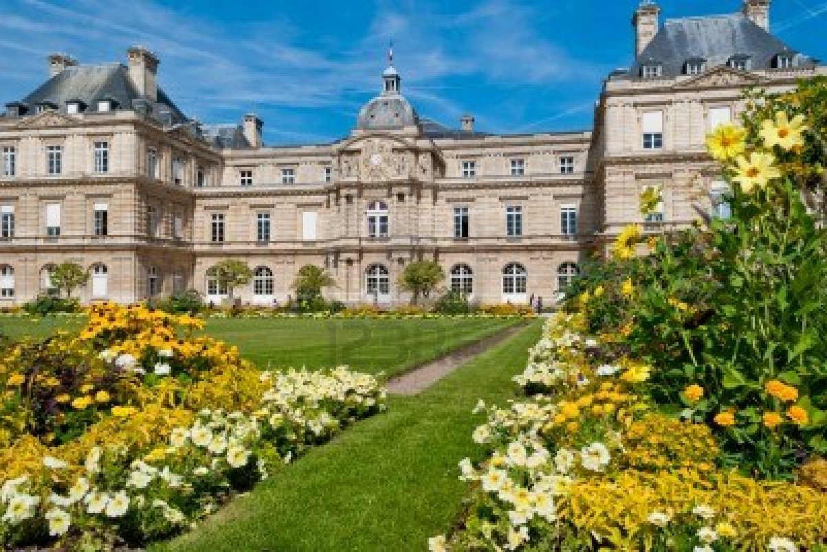 15181341-palazzo-di-lussemburgo-e-giardini-parigi.jpg