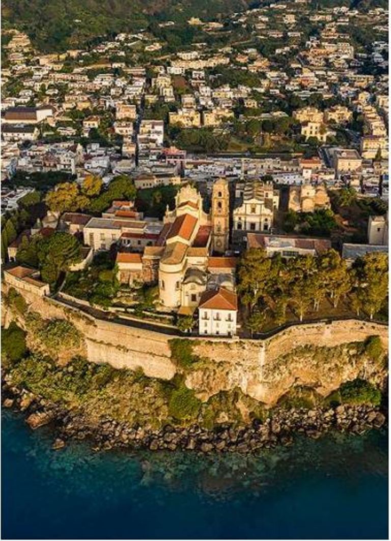 Acropoli e Castello di Lipari_Ph.Vittorio Sciosia.JPG