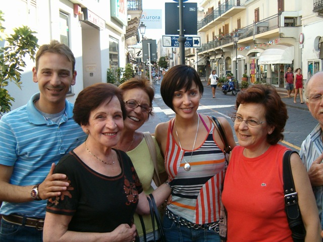 foto di gruppo D'Ambra, Finocchiaro,Buscema e  Imbrglia (Natalie).jpg