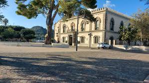 municipio-lipari.jpg